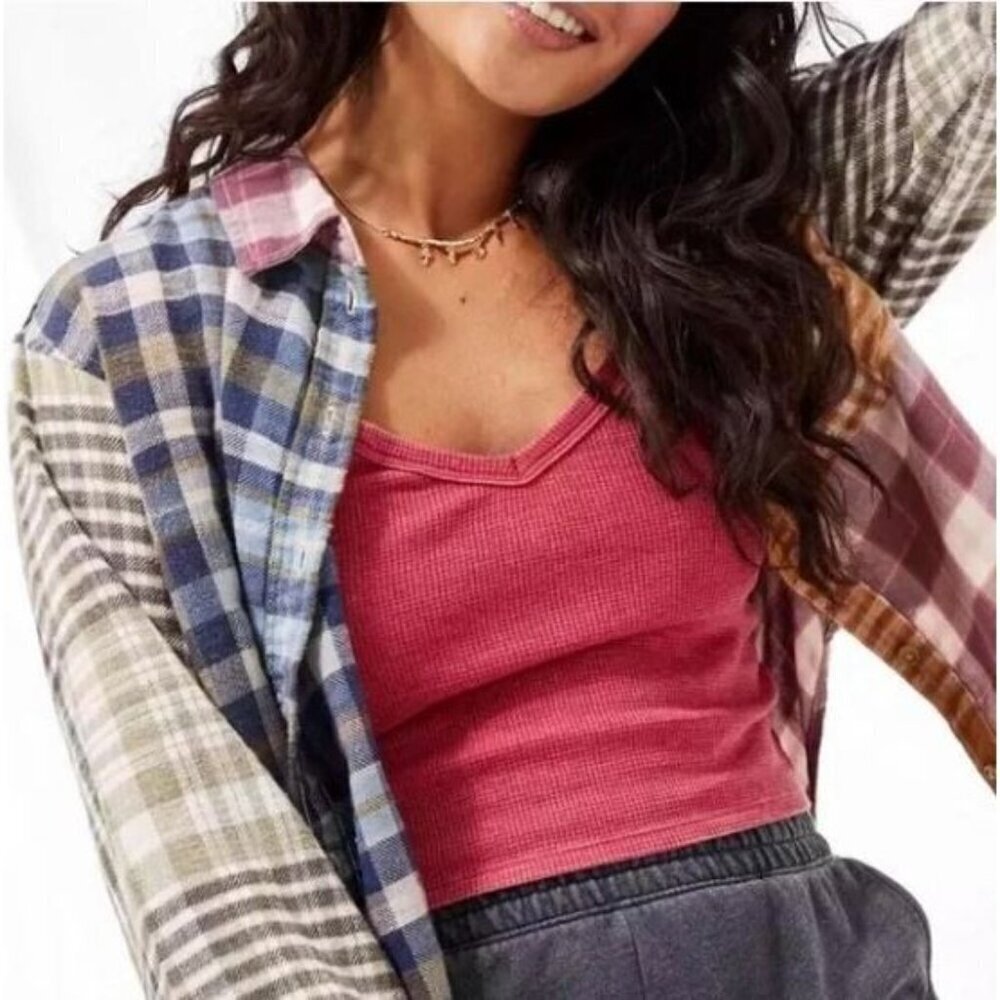 American Eagle Top Womens Medium Patchwork Plaid Flannel Cropped Grunge Y2K